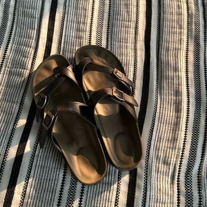 Women’s sandals
